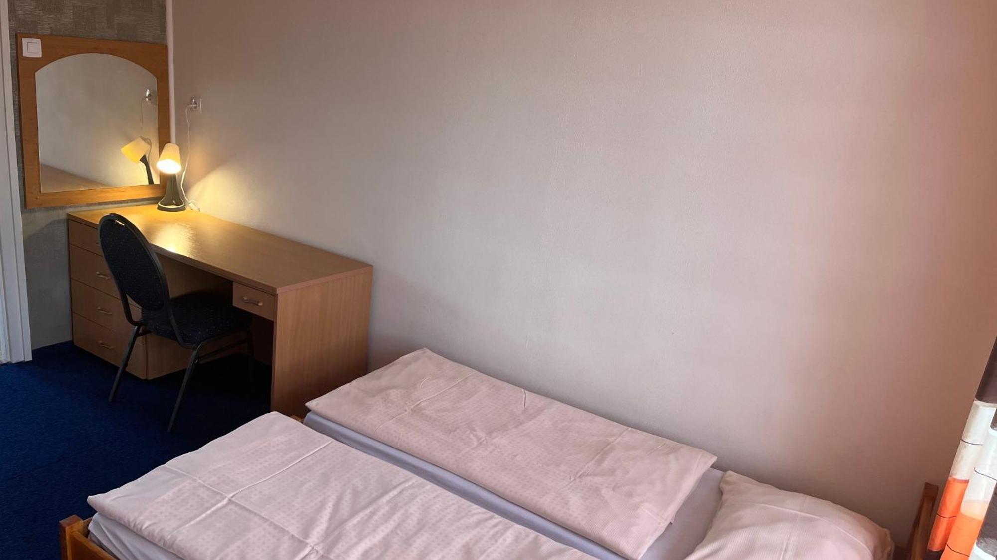 Manuela Ifjusagi Hotel بالاتونفوريد المظهر الخارجي الصورة