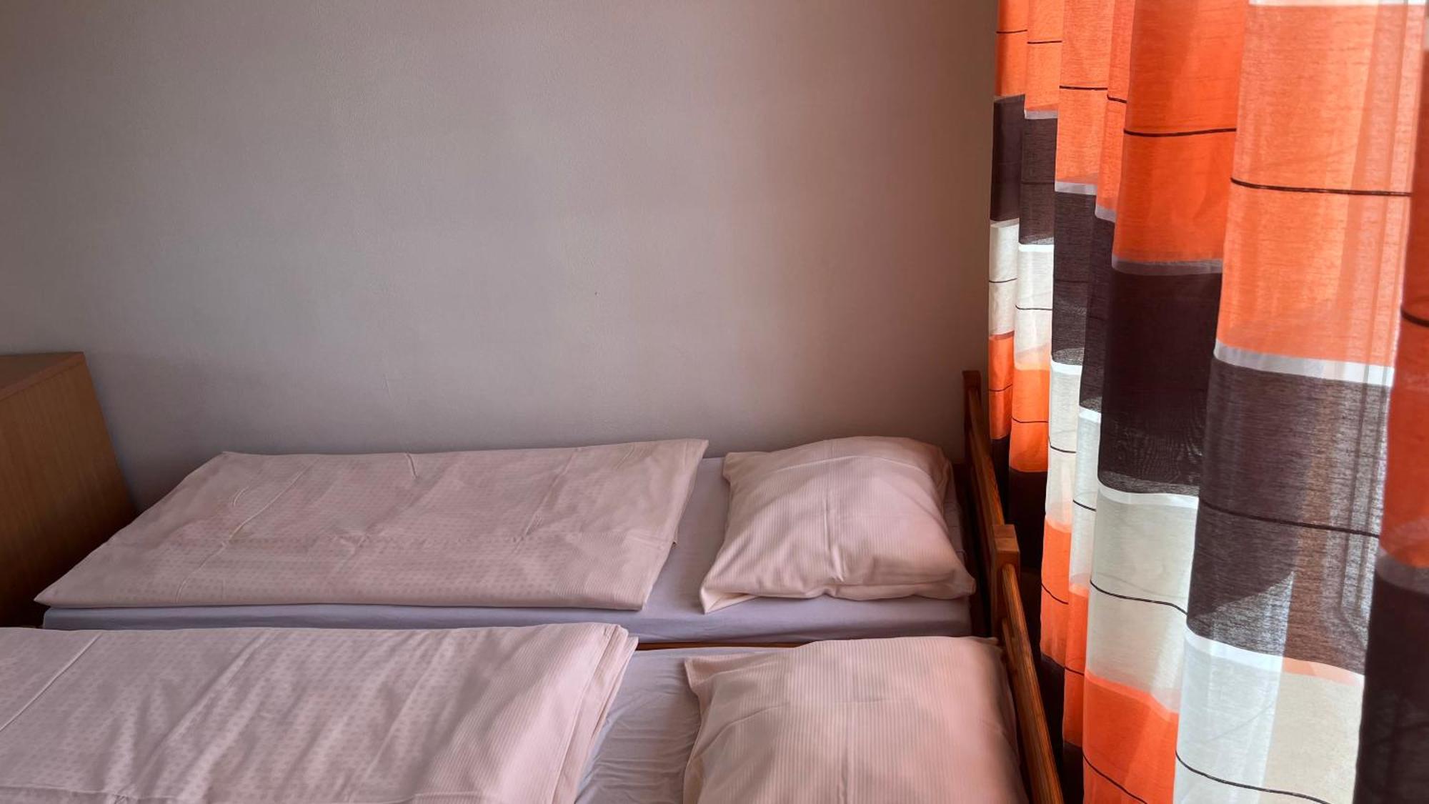 Manuela Ifjusagi Hotel بالاتونفوريد المظهر الخارجي الصورة